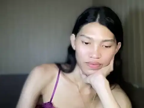 Yourgoddess_jayve live cam on StripChat