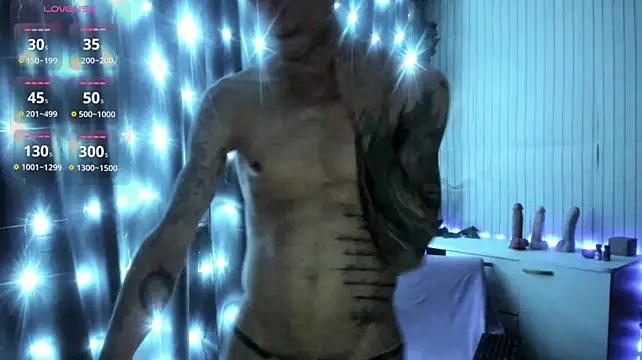James2Inked live cam on StripChat