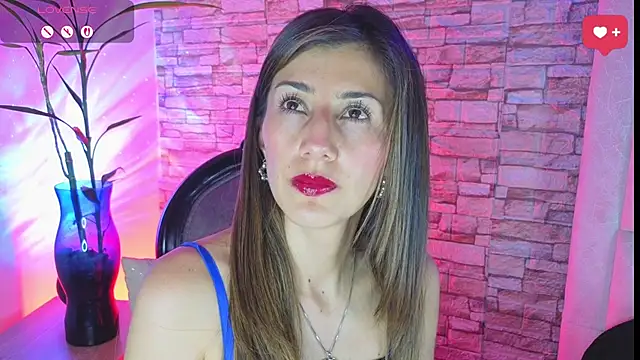 _jade_white_ live cam on StripChat