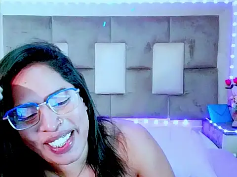 indiantopaz694u live cam on StripChat