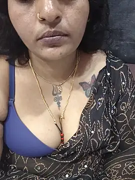 Mass_madhu live cam on StripChat