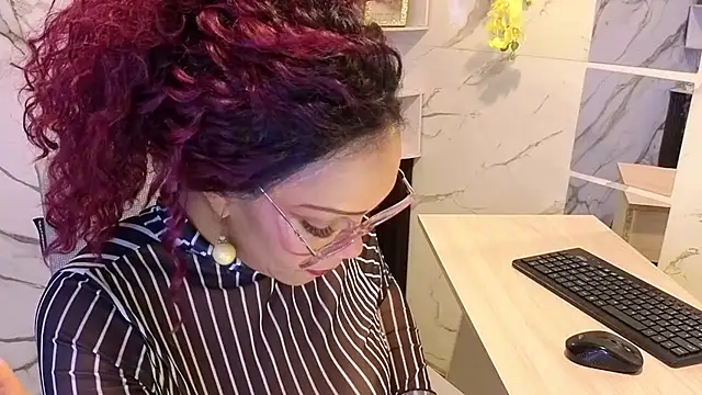 AmberNix live cam on StripChat