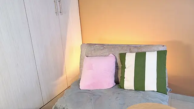Vicky_kittyy live cam