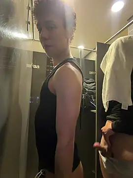 yoursexyjose live cam on StripChat