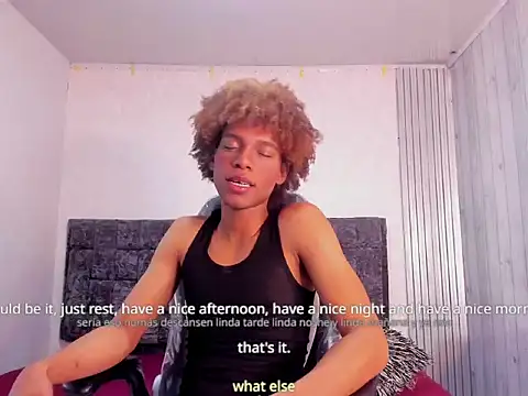 luccas_lowee live cam on StripChat