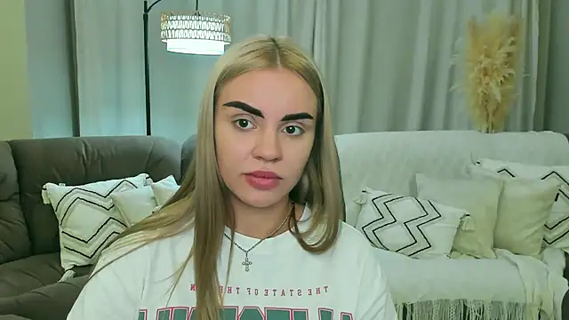 Gabi_Sky live cam