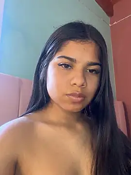 Busty_morena webcam