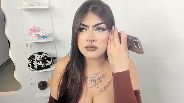 hollycute__