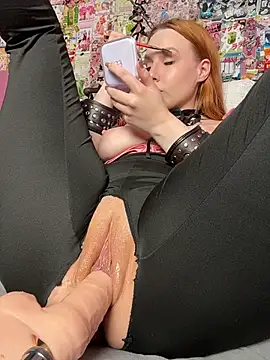 Denise__levi_