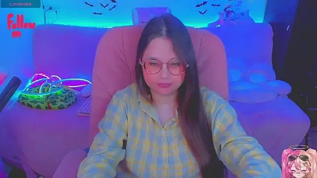 Lolisuccub live cam on StripChat