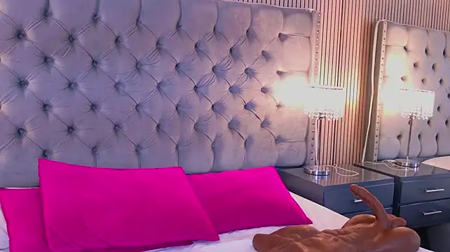 SamantaG live cam on StripChat