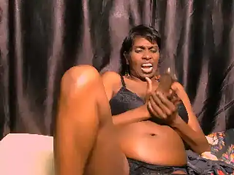 Fuckable_Nasty_MILF webcam