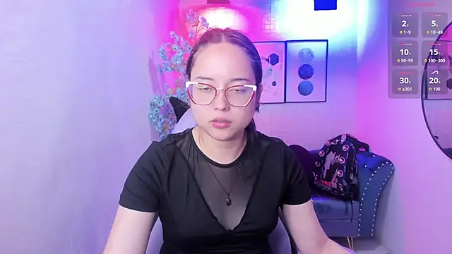 Shady_bug live cam on StripChat