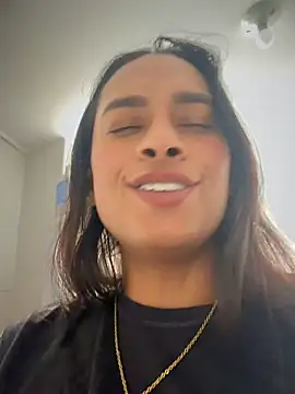 LunaHeat live cam on StripChat