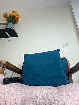 LilaRvsh live cam on StripChat