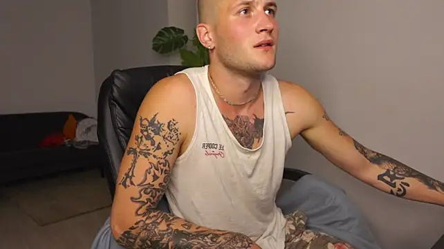 igor_wilde (M twink) - Help out Igor pay his rent XXX