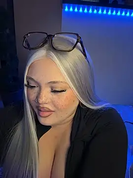 Vixen-Kiss live webcam