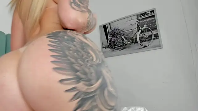 kimjonnes01 live sex cam