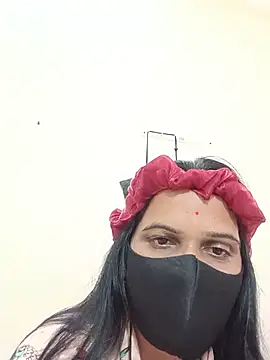 MAHI_RAWAT01 live cam on StripChat