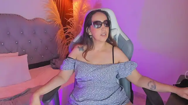 jadde_hamad (F milf) - unlimited lush control +naked
