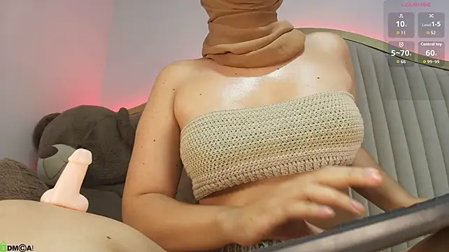 dalilasaadi_ (F young) - naked sexy dance oil show