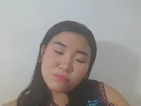 Zyeiii live cam on StripChat