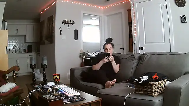 Queenemerald live cam on StripChat