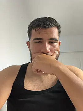 NikolasKane live cam on StripChat