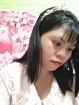 Xuka_lyss live cam on StripChat