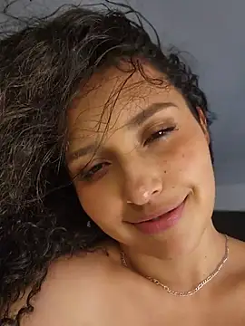 Lucy_Marin live cam on StripChat