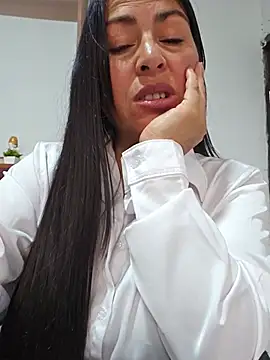 JustSamantha_ live cam on StripChat