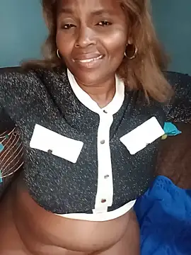 Darkberry124 live cam on StripChat