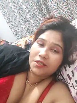 Rose-24 live cam on StripChat