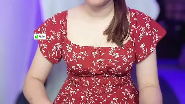 sweet__queen live cam on StripChat