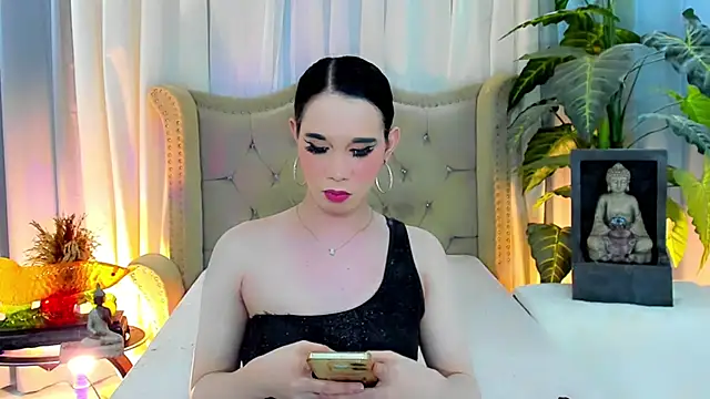 LexiLoreOnTop live cam on StripChat