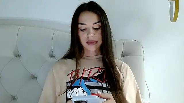 Just_Mika live cam on StripChat