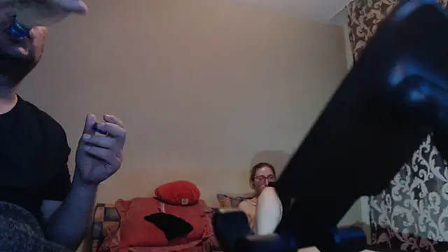 MoonedByEva2025 webcam