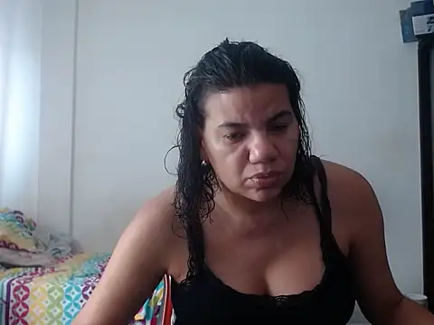 Adriana_0312 live cam on StripChat
