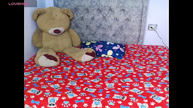 Kathiasaints live cam on StripChat