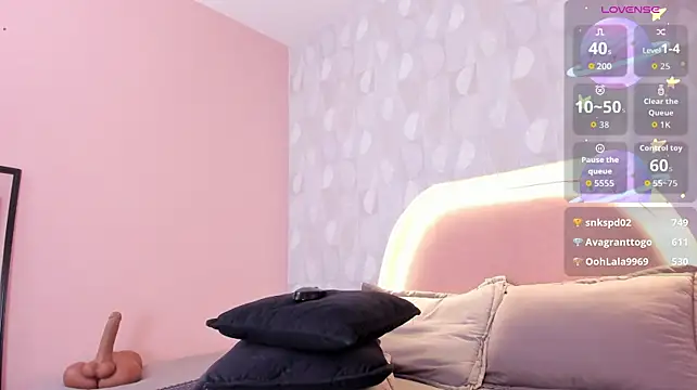 isabella_milf_ live cam on StripChat
