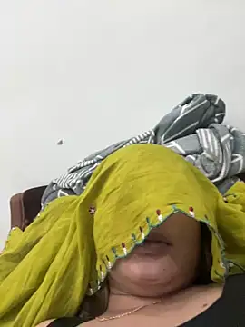Miss_kanika76 live cam on StripChat