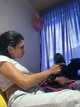 ImCrazzy live cam on StripChat
