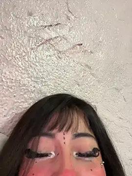 YummyGirl_'s live cam