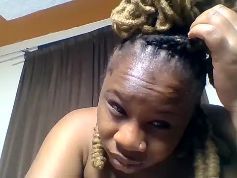 ebonitah live cam on StripChat