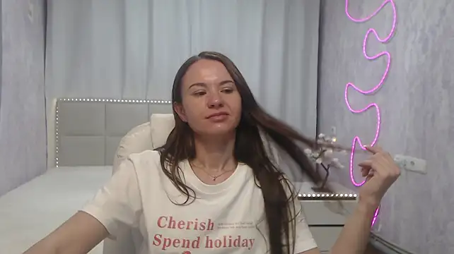 KaraCriegs live cam on StripChat