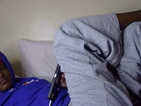 Petite_Ebony10