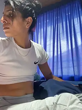 ImCrazzy live cam on StripChat
