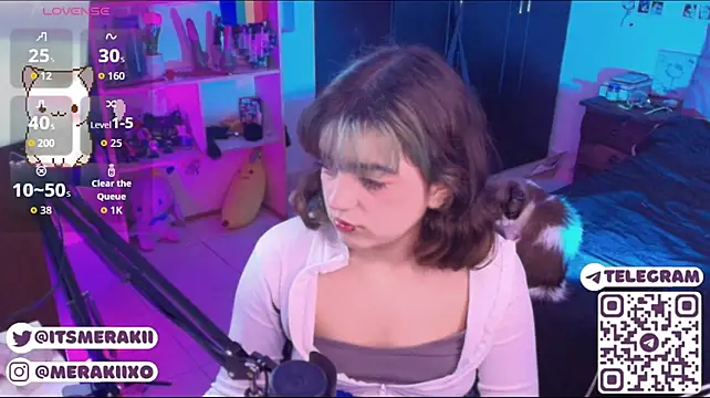 meraki_fraise live cam on StripChat