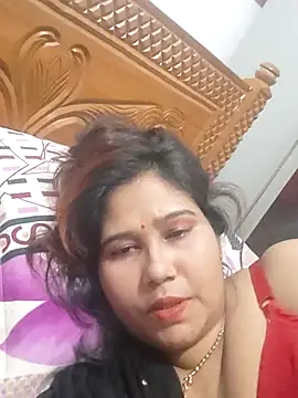 Rose-24 live cam on StripChat