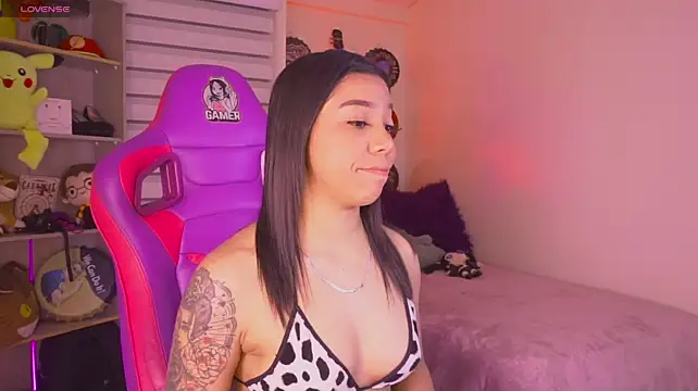 madelyn_rose_ live cam on StripChat